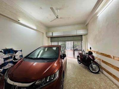 Siêu phẩm cầu giấy - ô tô vào nhà - dt 50m2 5 tầng - mt 4.4m - hơn 15t