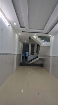CHO THUÊ . NHÀ ..3 TÀNG . Dt