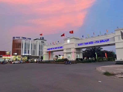 Nhà ngộp chính chủ cần bán kdc tân đức đức hoà long an- tây ninh
