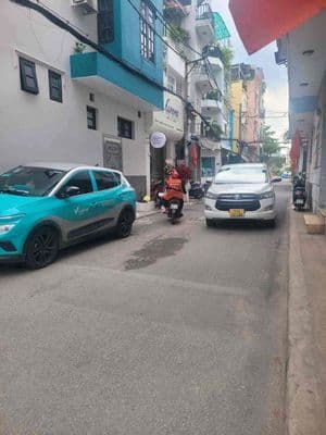 HẺM XE HƠI - PHAN VĂN TRỊ - 70m2 - NHÀ MỚI TINH Ở NGAY - 7,7 Tỷ