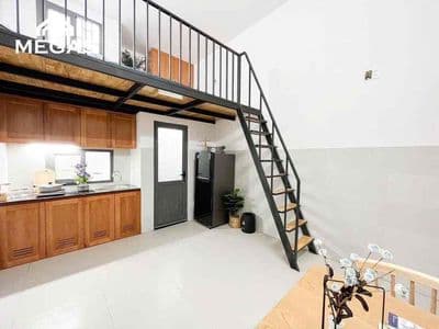 Phòng cho thuê giáp quận 1 , gần khu chế xuất , đại học ufm , quận 4