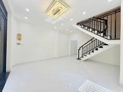 Nhỉnh 8ty,gần 60m2 nhà 5 tầng 5pn sát hẻm xe hơi thông