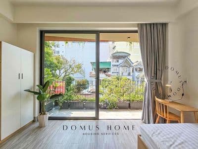 CĂN HỘ BAN CÔNG THOÁNG FULL NỘI THẤT NGAY BÁCH KHOA
