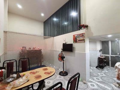 Siêu rẻ 2.49 tỷ có nhà ngang 6m ngay đường Hải Phòng, sát Aeon Mall
