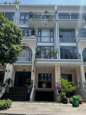 Cho thuê mặt bằng tầng trệt 140m² mặt tiền rộng 7m - Vạn Phúc City