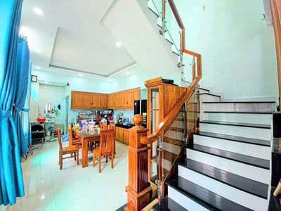 BÁN NHÀ 1 TRỆT 1 LẦU KP2 TRẢNG DÀI ĐƯỜNG Ô TÔ GIÁ 2 TỶ 9