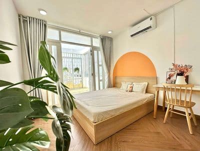 Cho thuê phòng ban công, studio Quận 7 thuận tiện qua quận 4,Q1