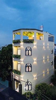 SIÊU PHẨM LUXURY XÂY MỚI 100%_SÁT BÊN EMART PHAN HUY ÍCH.