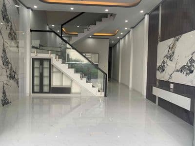 Chính chủ cần gấp căn nhà mặt tiền buôn bán do chuyển công tác