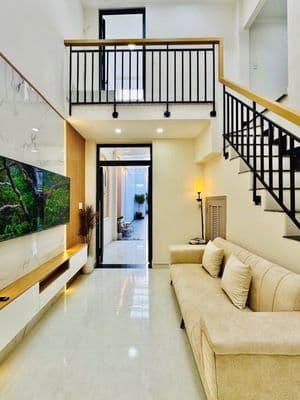 NHÀ BÌNH THẠNH MỚI 2 TẦNG NỘI THẤT XỊN DT 70m2 (6,5X19) CHỈ NHỈNH 5 TỶ