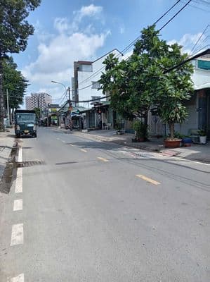 CHO THUÊ KHO NGAY ĐƯỜNG TÔ NGỌC VÂN . DT : 84M2. THỦ ĐỨC. GIÁ 9 TRIỆU.