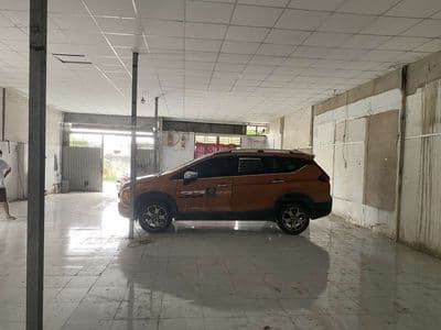 kho xưởng giá rẻ 200m2, mặt tiền đường thông, Trung Chánh Hóc Môn