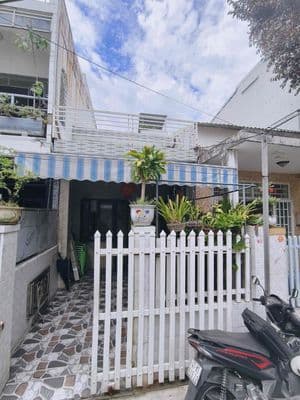 Cực rẻ nhà 56m2 nở hậu 2 mặt kiệt, chỉ 100m ra Trần Cao Vân, sát biển