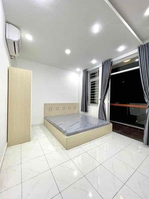 Ban Công Gần Sân Bay Tân Sơn Nhất 50m2