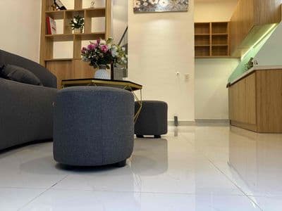 HẺM 3 GÁC – CÁCH 10M RA HẺM XE TẢI CHU VĂN AN – NHÀ ĐẸP 2 TẦNG – CHỈ