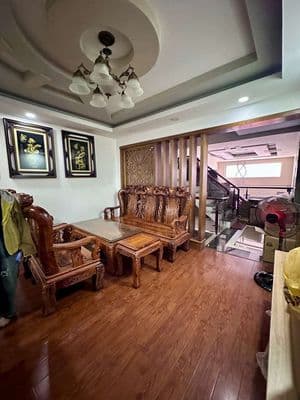 siêu phẩm, 4m x 16m x 4 tầng lầu gần cổng T3