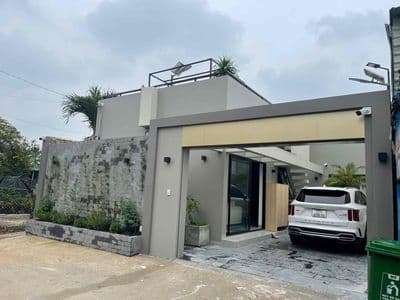 Bán Biệt Thự Gia Đình Đang Ở