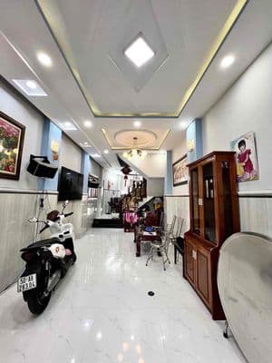Bán Nhà 4 Tầng Hậu Giang Q6, 80m², 4PN, Cách HXH Chỉ 5m, nhỉnh 7 tỷ