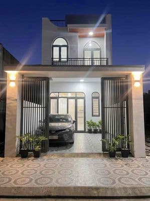 2 lầu hiện đại 5x18 sổ hồng riêng 2 mặt tiền chỉ 650tr sở hữu