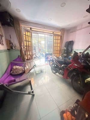 Bán nhà Phú Thọ Hoà, 4m x 8m, hẻm xe hơi, nhà 3 tầng cứng cáp 3 tỷ TL