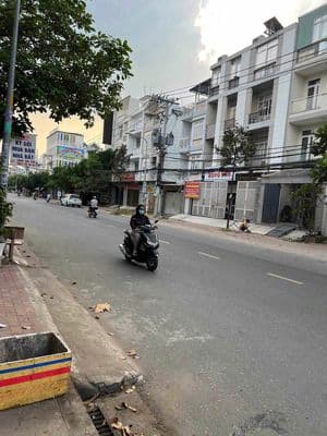 BÁN NHÀ MẶT TIỀN QUẬN 8 GIÁ 12 TỶ 5 TẦNG NGANG 5M HDT 25 TRIỆU/THÁNG