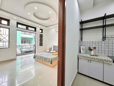 1 phòng ngủ siêu rộng , balcon thoáng ngay lbb