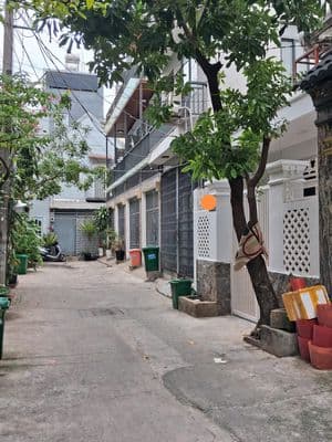 BÁN NHÀ KDC HIỆN HỮU HẺM XE HƠI KIỀU ĐÀM - 02 TẦNG 4X13M