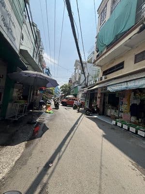 Bán Nhà 2 Tầng Sổ Hồng Riêng Giá 3.1 Tỷ. Hẻm Ôtô Kế Bên Huỳnh Tấn Phát