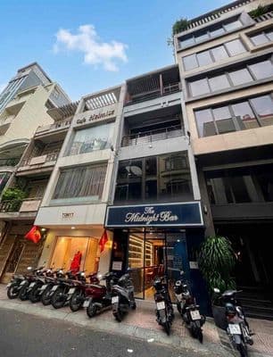ngay chợ BẾN THÀNH, Q1 - 5x15