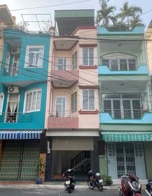 5PN, 3WC. Nhà 3 lầu hẻm xe hơi 286 Tô Hiến Thành, P15, Q10. DT: 4x14m