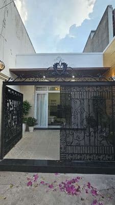 Nhà xe hơi quay đầu 80m2 vào ở liền đường lê văn lương