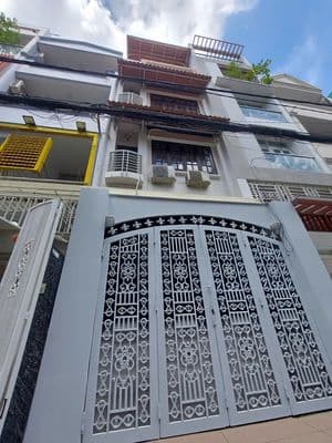 Nguyên căn ngay Vạn Hạnh Mall, 4x15m, 4 tầng, 5pn 5wc, nhà mới sạch sẽ