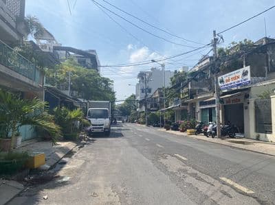Nhà Thuê 4x22m.Cấp 4.Khu Nội Bộ Tô Hiệu.Gía:10tr