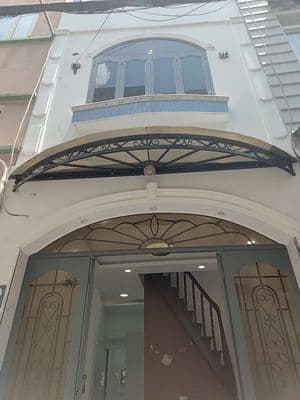 Nhà bán Trần Hưng Đạo, phường 2, DT: 3,5x7m, giá:2.880 tỷ