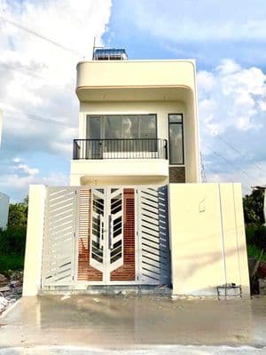 3,6 tỷ nhà 100m hẻm xe hơi tai Lê Văn Lương Long Hậu liền kề Nhà Bè