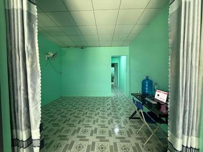 Bán gấp nhà phường Tây NT cách hẻm xe hơi 10m có 64m2 có sân để xe to