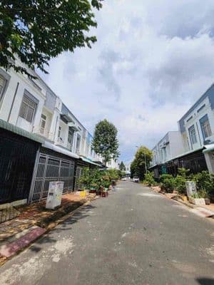 BÁN NHÀ KDC HOÀNG QUÂN HẤP DẪN