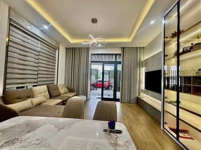 Cho thuê nhà mới hoà xuân, 3pn, đầy đủ nội thất