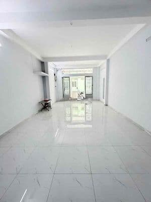 Hẻm 4M 181/ Đường 3/2 Quận 10 DT: 4,3mx18m trệt 2 lầu ST
