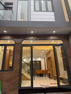 NHÀ 1 TRỆT 1 LẦU XÂY MỚI FULL NỘI THẤT HẺM 194 ĐƯỜNG CHIẾN LƯỢC