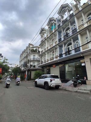 MT nhà mới nguyên căn 3.5 lầu mới nội thất sẵn