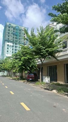 Bán nhanh nhà 2 lầu mt đường huỳnh văn lũy
