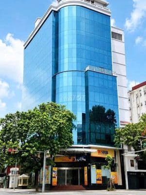 Cho thuê căn góc 2 mặt tiền đường hai bà trưng dt 9m x 27,5m quận 3