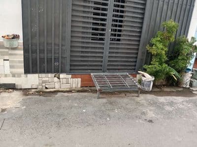 Cho thuê nhà nguyên căn đang trống và hẻm thông