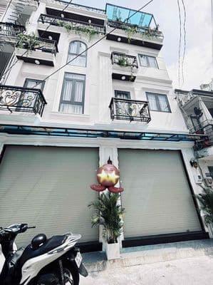 Nhà phố mới xây full nội thất cao cấp