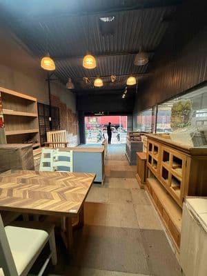 Cho thuê nhà mặt tiền lê thị hà giá tốt