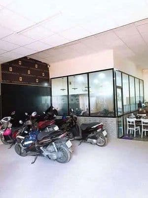 Cho thuê kho 8x40m 1 lầu hxt lê trọng tấn