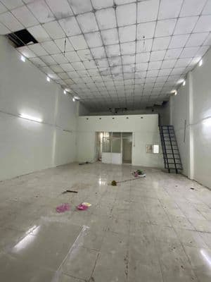 cho thuê kho xưởng thông thoáng trần cao