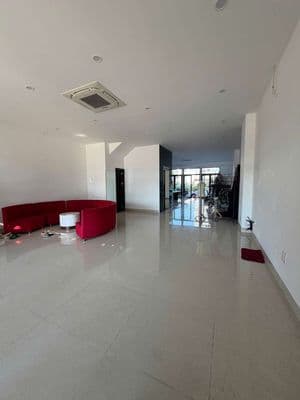 Cho thuê Shophouse 4 tầng Nguyễn Sinh Sắc