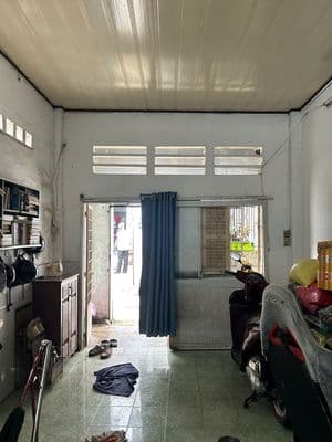 BÁN GẤP Nhà C4 Đường Dương Quảng Hàm, gần bên ĐH Văn Lang CS3